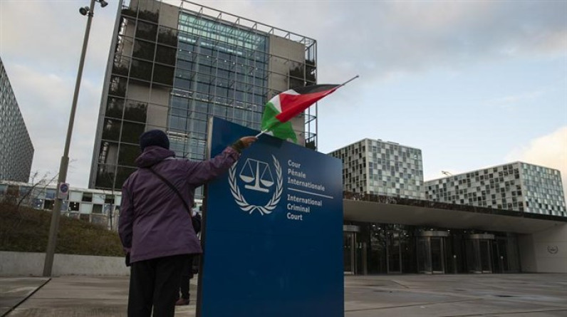 "فايننشال تايمز": ضربة ساحقة لإسرائيل ومقامرة ضخمة من جانب المحكمة الجنائية الدولية